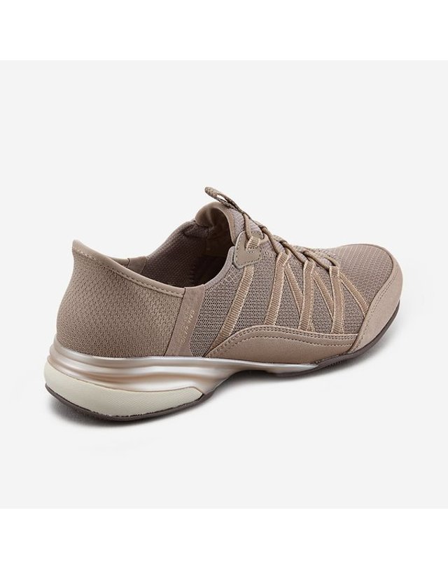 SKECHERS [갤러리아] [스케쳐스 USA] 여성 이그질러레이트 슬립인스 SC0WFCGX072 GCC 착용컷