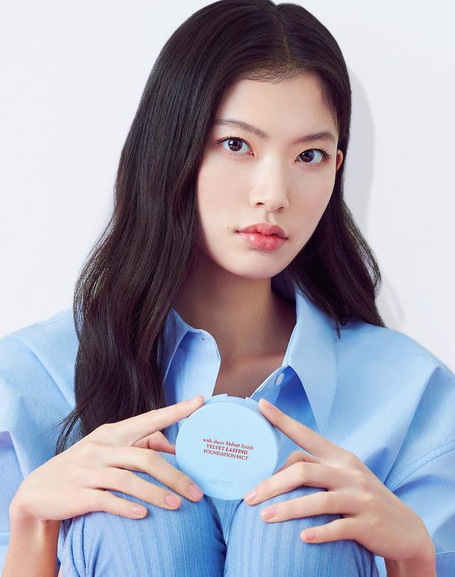 에이지투웨니스 [AGE20S] 벨벳 래스팅 파운데이션 팩트 (본품+리필) 착용컷