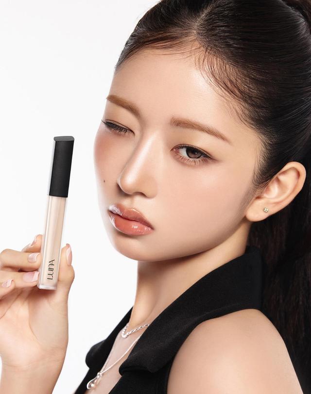 루나 [루나] 롱래스팅 팁 컨실러 착용컷