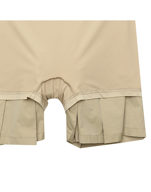 블랙앤화이트 [블랙앤화이트] 셋업 4부 플리츠 팬츠 4004LZSP_BEIGE 착용컷