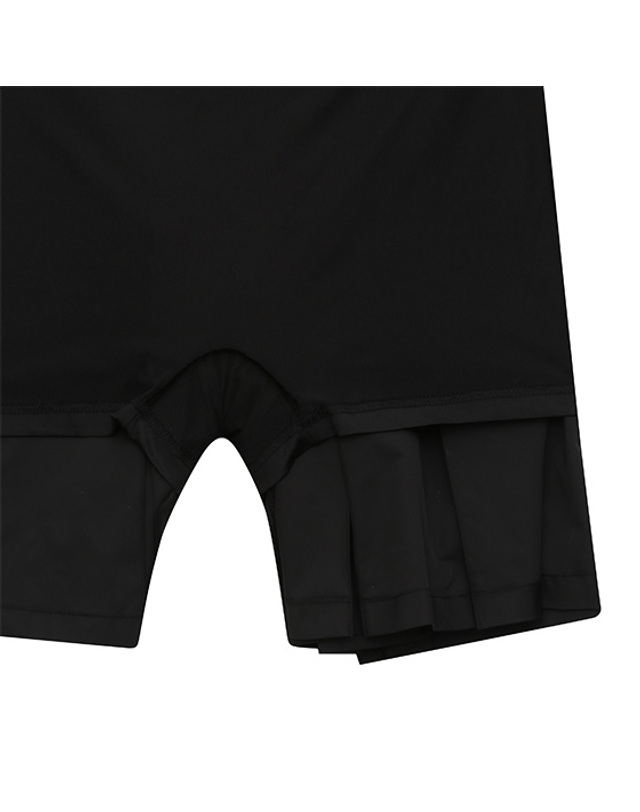 블랙앤화이트 [블랙앤화이트] 셋업 4부 플리츠 팬츠 4004LZSP_BLACK 착용컷