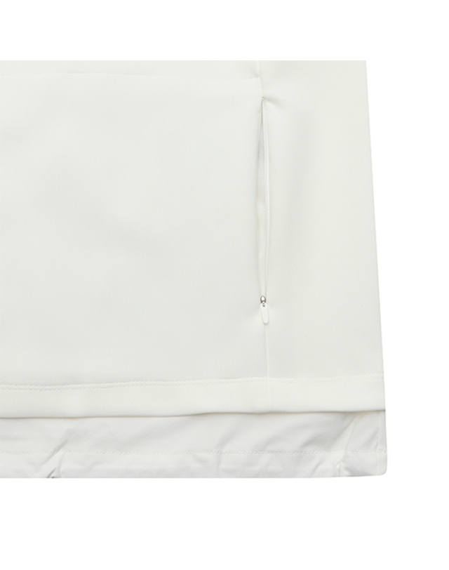 블랙앤화이트 [블랙앤화이트] 여성 쿠션지 반집업 베스트 9803LZLP_WHITE 착용컷