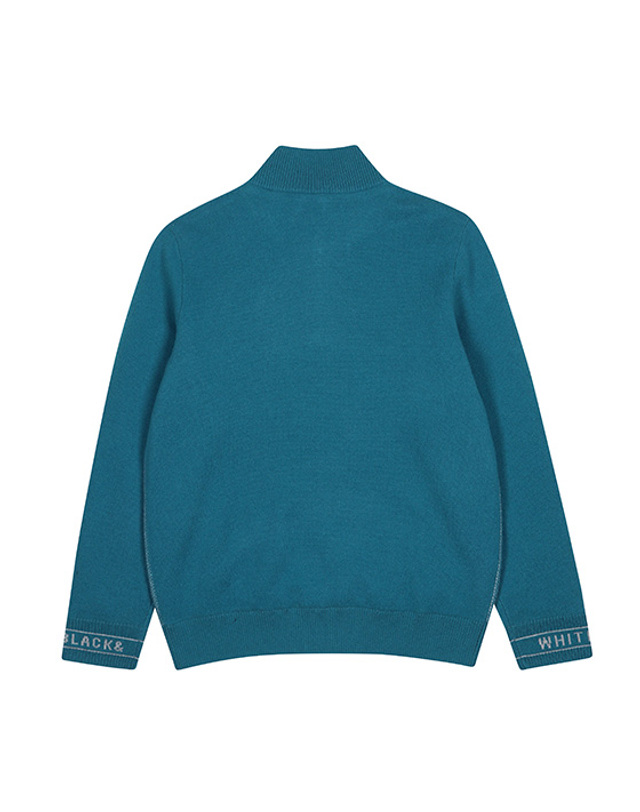 블랙앤화이트 [블랙앤화이트] 남성 변형조직 반집업 스웨터 2314GXKW_BLUE GREEN 착용컷