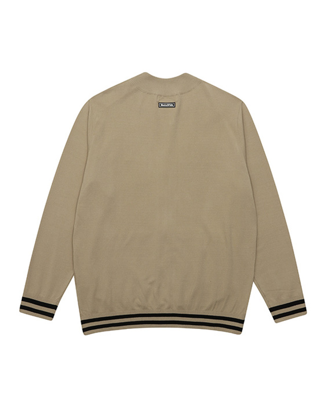 블랙앤화이트 [블랙앤화이트] 남성 로고자가드 하이넥 풀집업 니트 가디건 2804GZKR_BEIGE 착용컷