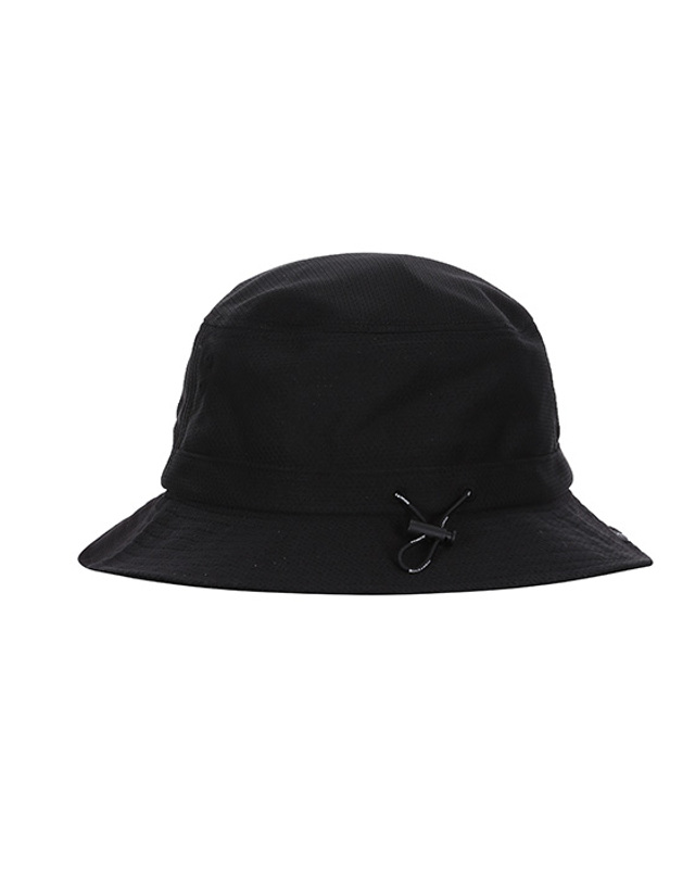 블랙앤화이트 [블랙앤화이트] 남성 파이핑 배색 버킷햇 8615GZSP_BLACK 착용컷