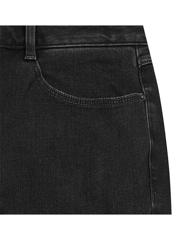 블랙앤화이트 [블랙앤화이트] 남성 본딩 스티치 자수 데님 5414GXWD_BLACK 착용컷