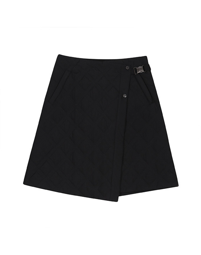 블랙앤화이트 [블랙앤화이트] 여성 벨트 장식 퀼팅 랩스커트 4015LBWP_BLACK 착용컷