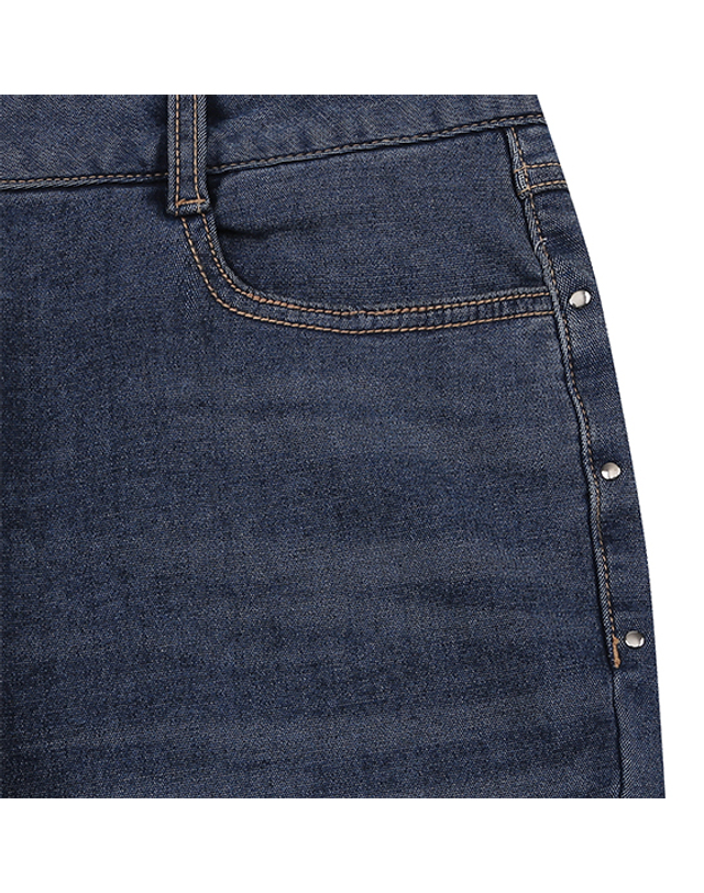 블랙앤화이트 [블랙앤화이트] 여성 리벳 장식 부츠컷 데님 5405LBWD_NAVY 착용컷