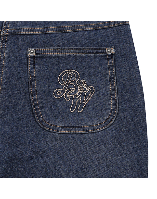 블랙앤화이트 [블랙앤화이트] 여성 리벳 장식 부츠컷 데님 5405LBWD_NAVY 착용컷