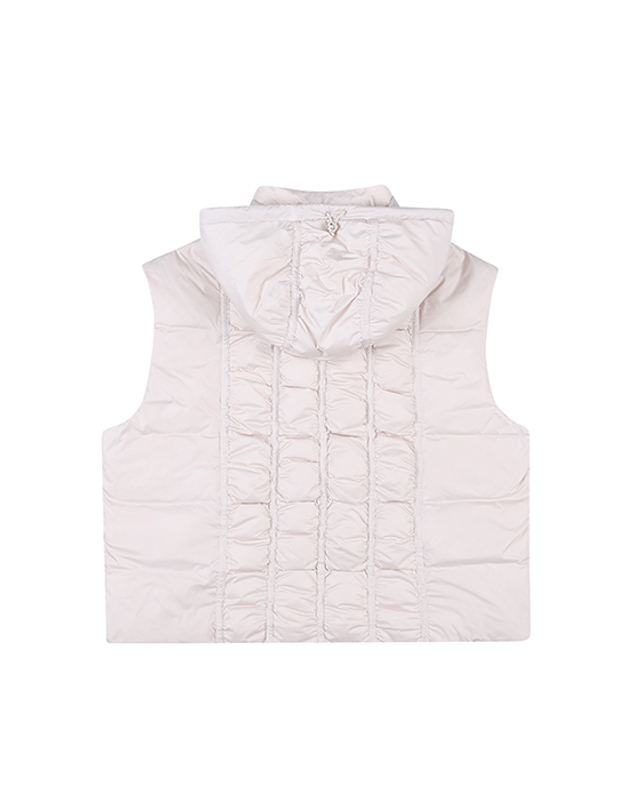 블랙앤화이트 [블랙앤화이트] 여성 셔링 오버핏 다운 베스트 1035LBWP_IVORY 착용컷