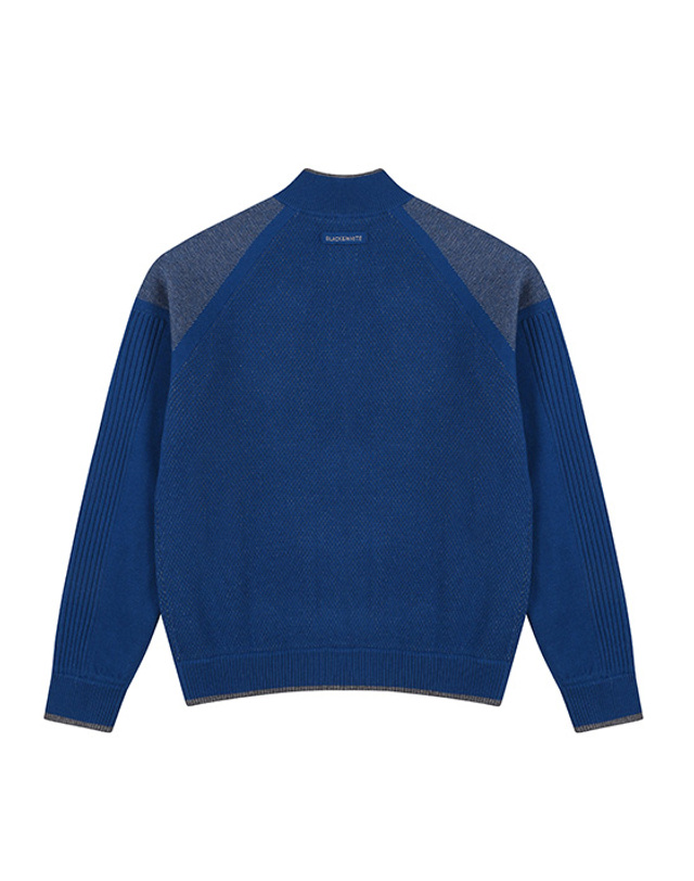 블랙앤화이트 [블랙앤화이트] 남성 라글란 소매 반집업 스웨터 2315GDKW_BLUE GREEN 착용컷