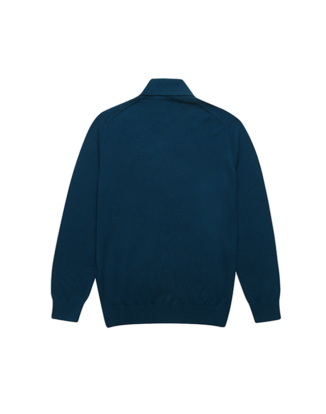 블랙앤화이트 [블랙앤화이트] 앞판 조직 터틀넥 풀오버 2603GXKW_BLUE GREEN 착용컷