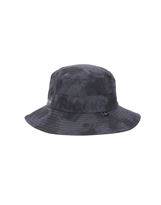 블랙앤화이트 [블랙앤화이트] 남성 메쉬 배색 벙거지 햇 8616GAAH_CHARCOAL 착용컷