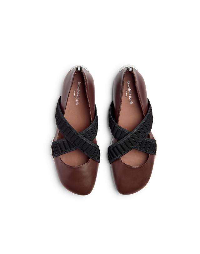 베네데타보롤리 Bianca Sneakerina Moka 착용컷