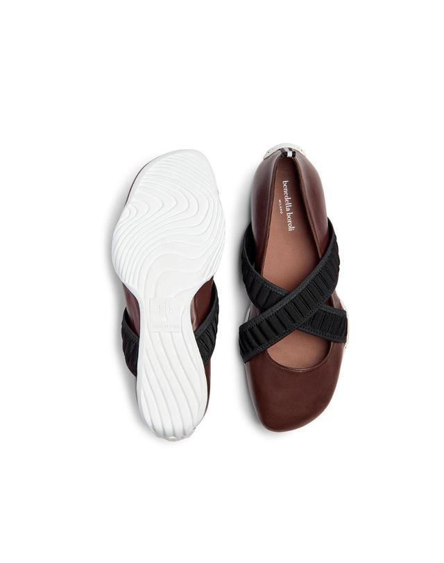 베네데타보롤리 Bianca Sneakerina Moka 착용컷