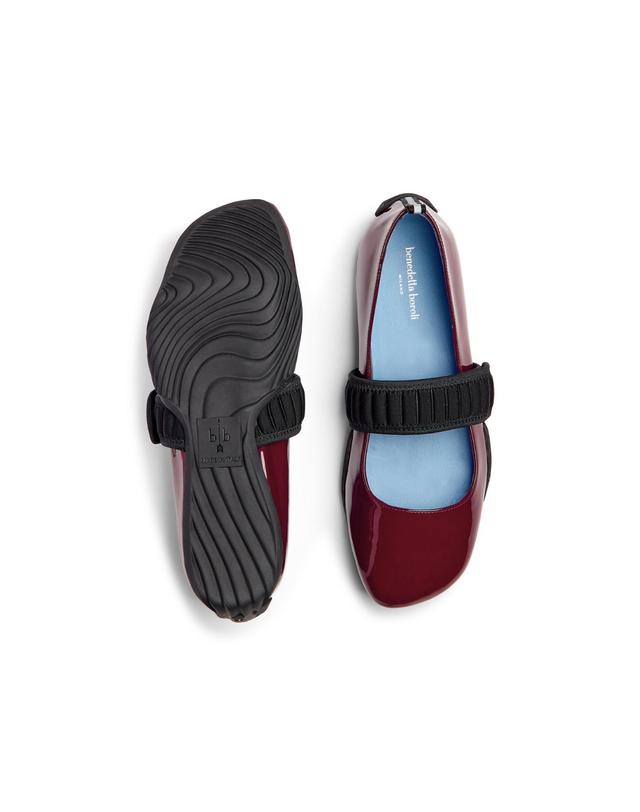 베네데타보롤리 Bianca Sneakerina Currant 착용컷