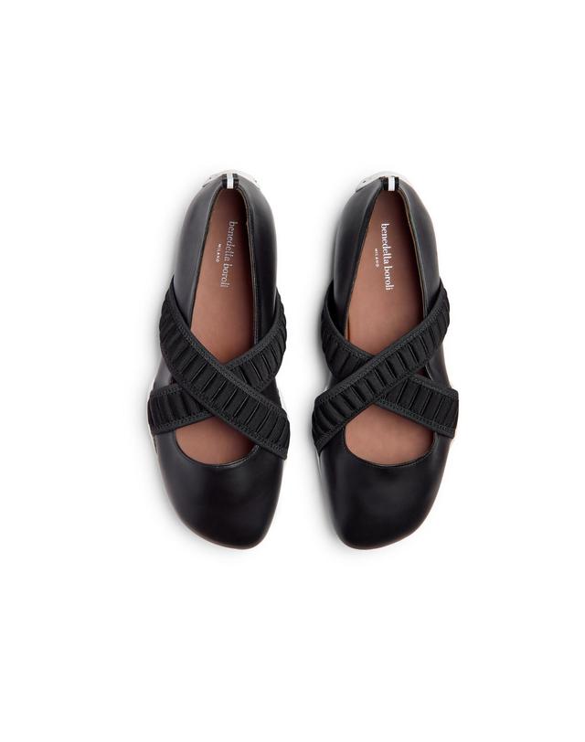 베네데타보롤리 Bianca Sneakerina Black 착용컷