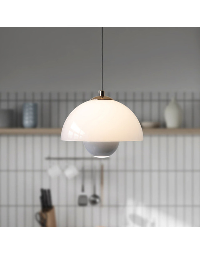 휴빛조명 VEREE 펜던트 조명 식탁등 LED 8W 화이트 주백색 착용컷