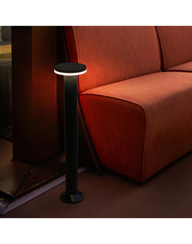 휴빛조명 TF-RID 잔디등 LED 8W IP65 높이700 야외등 가로등 실외조명 블랙 전구색 착용컷