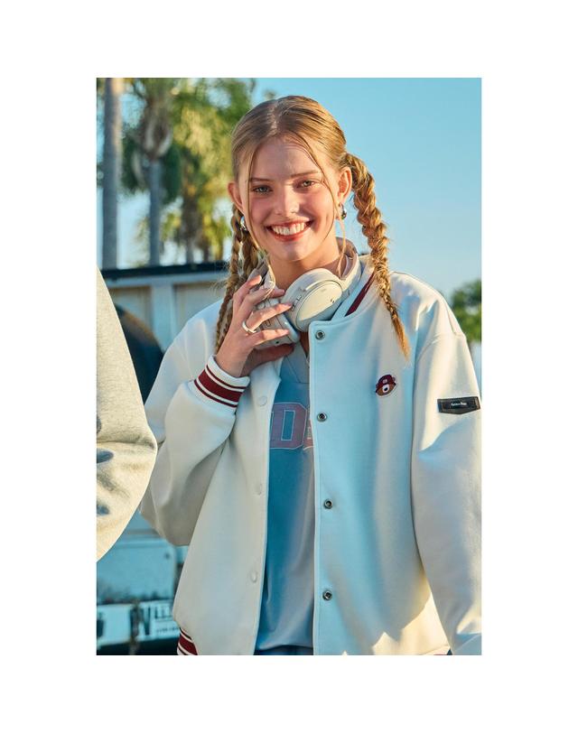 골든베어 (W) Neoprene Varsity Jacket G5UAW25711IVX 착용컷