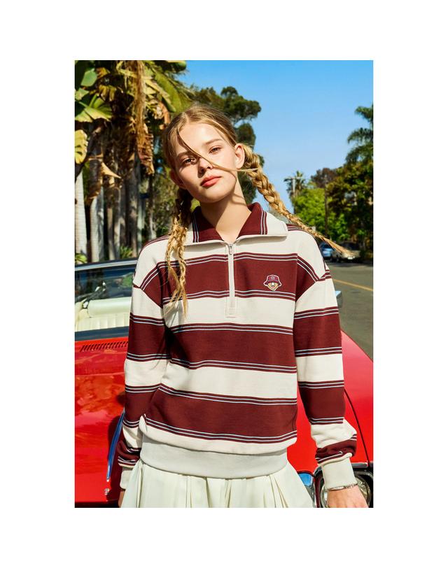 골든베어 Stand Collar Half-Zip Sweatshirt G4TAW25761WIX 착용컷