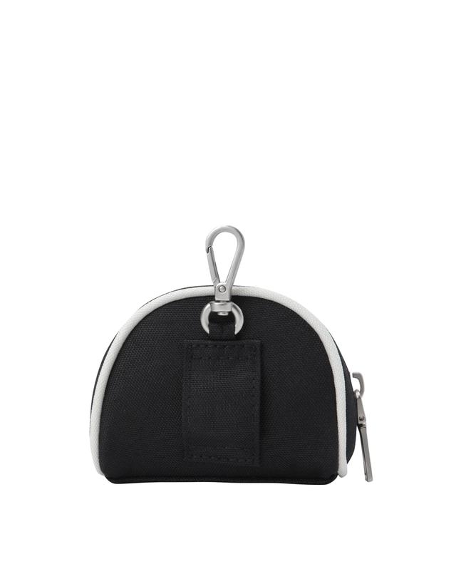 골든베어 (U) Half Moon Ball Pouch G6BAX26211BKX 착용컷