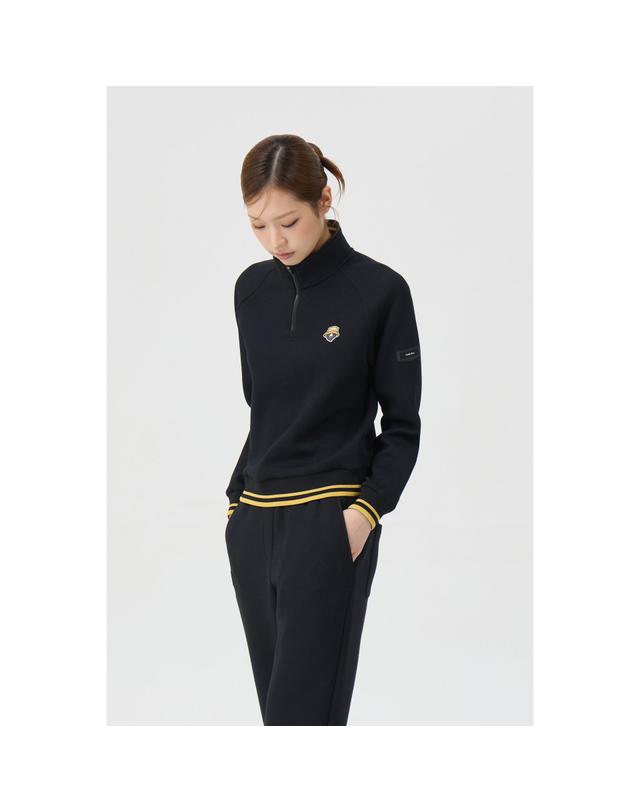 골든베어 (여성) Double-Faced Half-Zip Pullover (SET UP) G5TAW26005BKX 착용컷