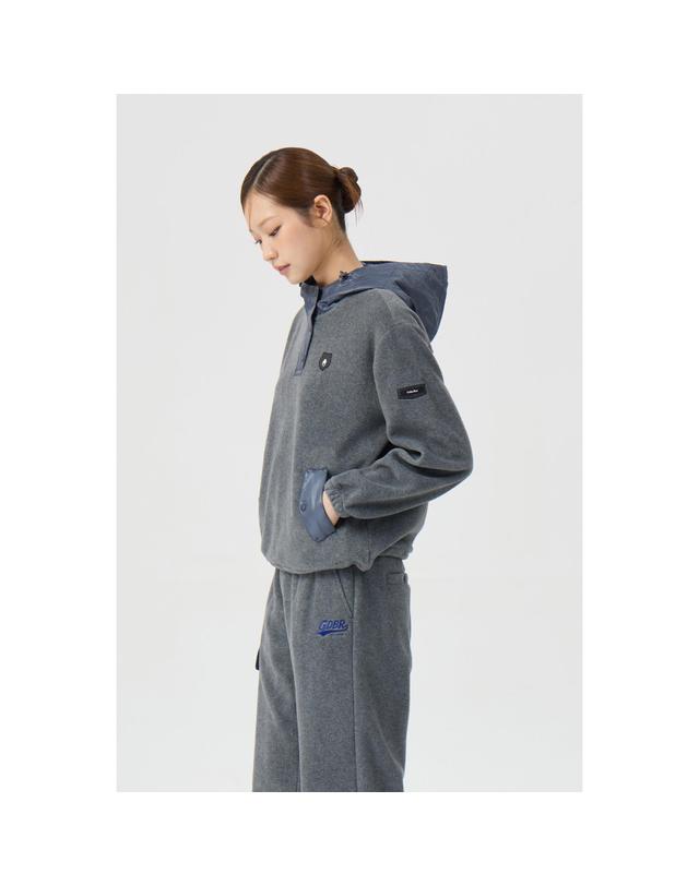 골든베어 (여성) Woven Hybrid Fleece Hoody (SET UP) G5TAW26301GYX 착용컷
