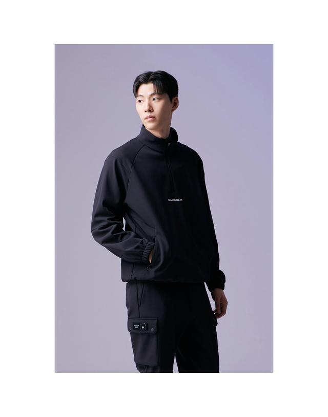 골든베어 (남성) Brushed Back Woven Patched Half-Zip G4TAW26502BKX 착용컷