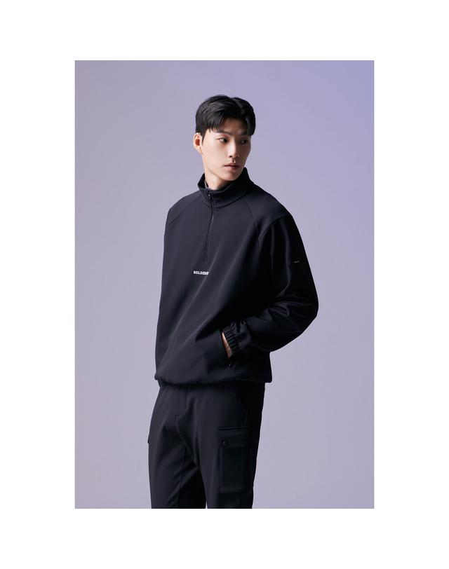 골든베어 (남성) Brushed Back Woven Patched Half-Zip G4TAW26502BKX 착용컷
