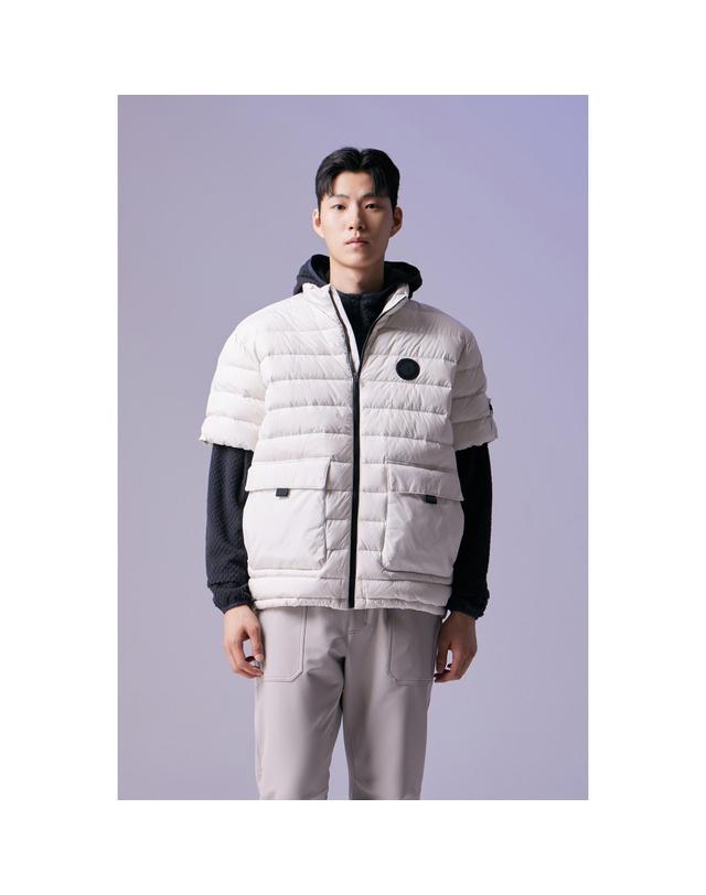 골든베어 (남성) Quilted Half Sleeve Down Jumper G4UAW26503IVX 착용컷