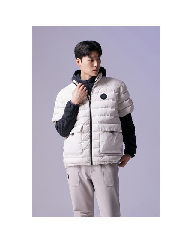 골든베어 (남성) Quilted Half Sleeve Down Jumper G4UAW26503IVX 착용컷