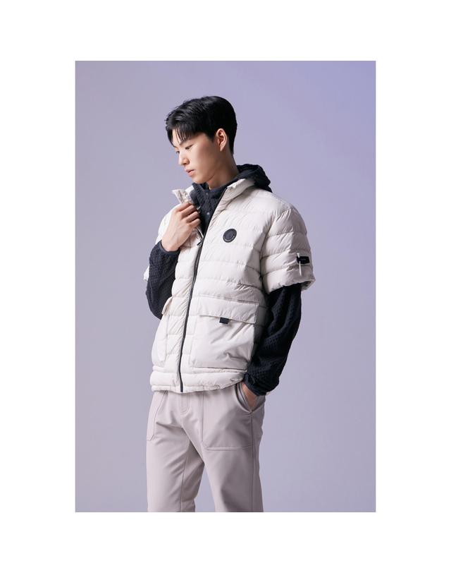 골든베어 (남성) Quilted Half Sleeve Down Jumper G4UAW26503IVX 착용컷