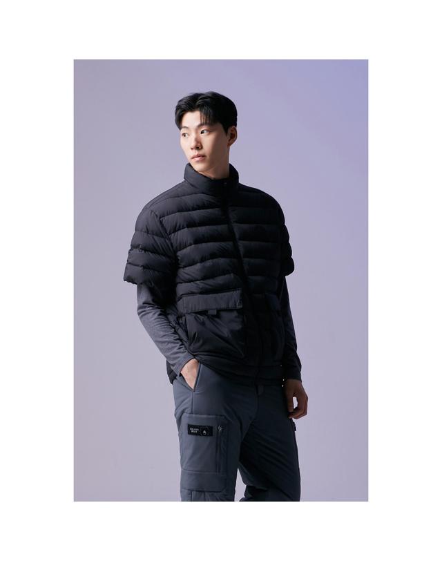 골든베어 (남성) Quilted Half Sleeve Down Jumper G4UAW26503BKX 착용컷