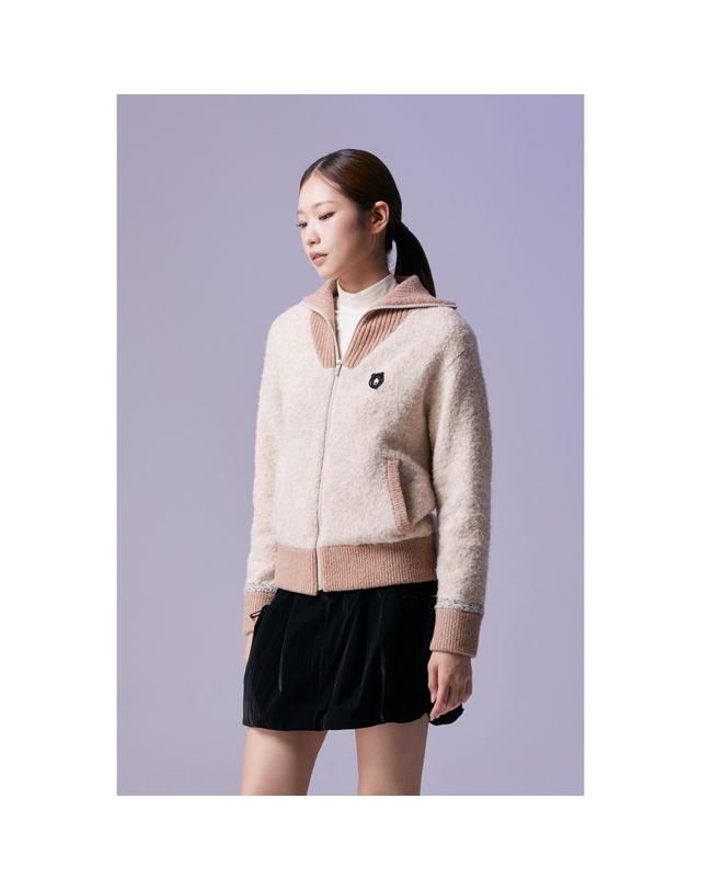 골든베어 (여성) Melange Neck Point Sweater G5WAW26701BEX 착용컷