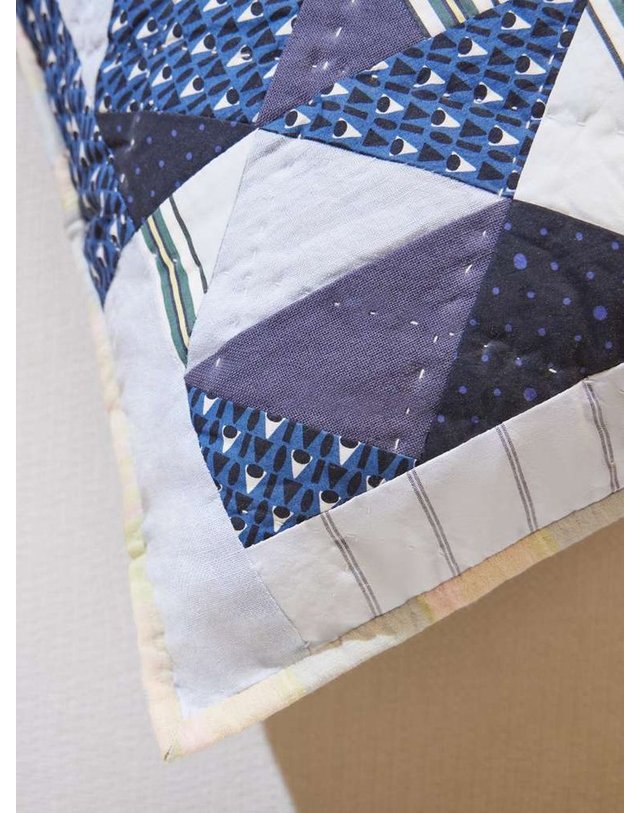 아페세 [해외직구] A.P.C 아페쎄 I CANT EXPLAIN 패치워크 코튼블렌드 쿠션 QUILT-M85458 B0082310739 착용컷