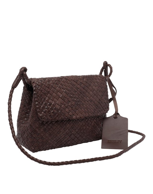 이벨리브 [해외직구] 26 F/W 이벨리프 파리 CROSBSODY 백 PARIS/CHOCO B0012312308 착용컷