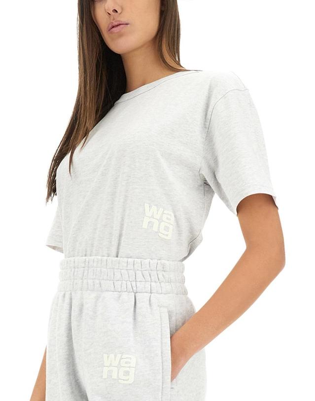 티바이알렉산더왕 [해외직구] 25 S/S 알렉산더 왕 T 에센셜 티셔츠 4CC3241520_050 B0041543024 착용컷