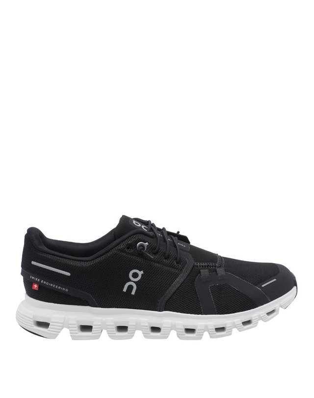 온 [해외직구] 26 F/W 온러닝 클라우드 6 스니커즈 3MF10070299/BLACK/WHITE B0012200911 착용컷