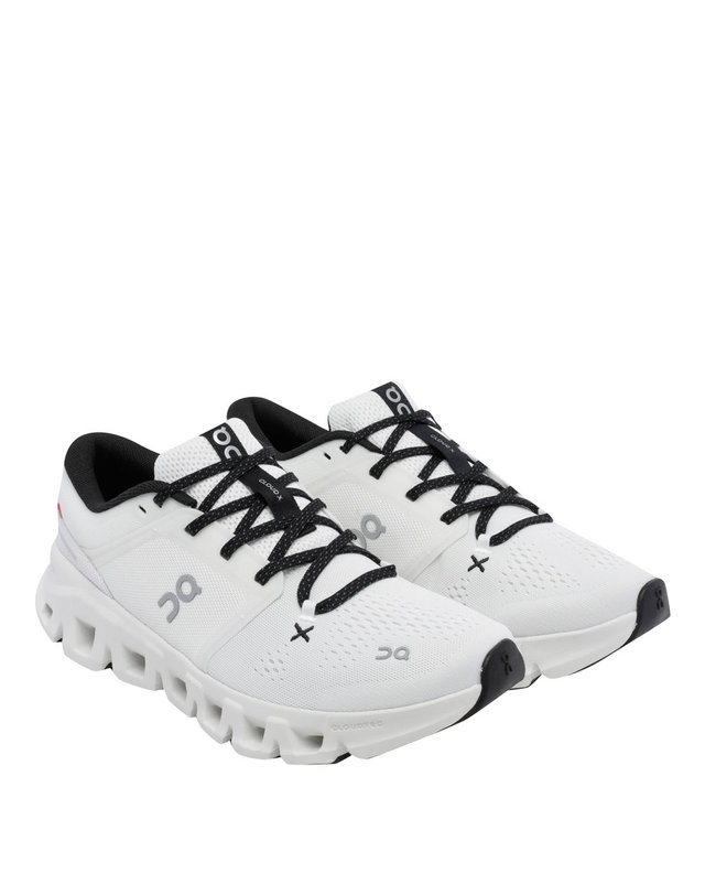 온 [해외직구] 26 F/W 온러닝 클라우드 X 5 스니커즈 3MG30080462/WHITE/BLACK B0012510349 착용컷