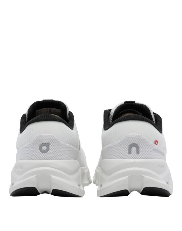 온 [해외직구] 26 F/W 온러닝 클라우드 X 5 스니커즈 3MG30080462/WHITE/BLACK B0012510349 착용컷