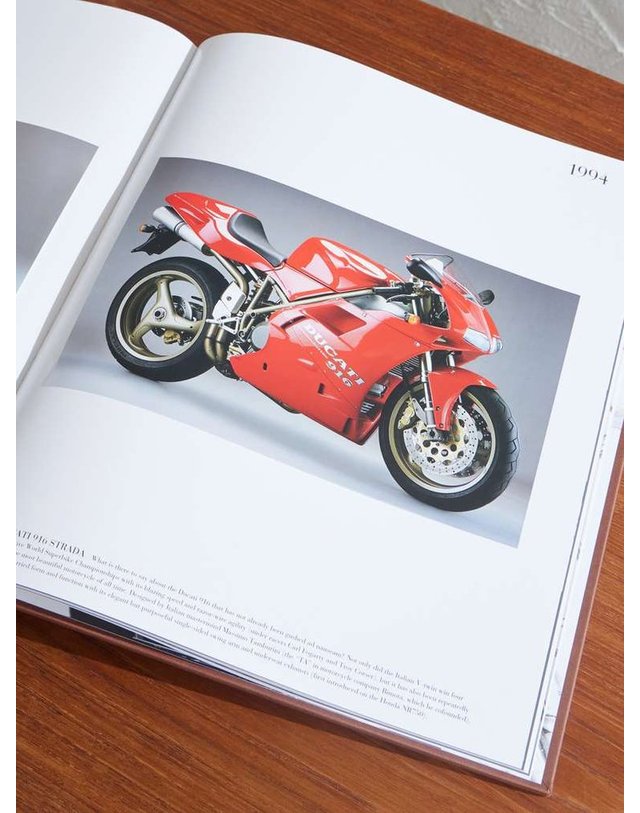 애술린 [해외직구] 애술린 MOTORCYCLES 더 IMPOSSIBLE 컬렉션 2ND 에디션 HARDCOVER 북 9781649805485 B0082171617 착용컷