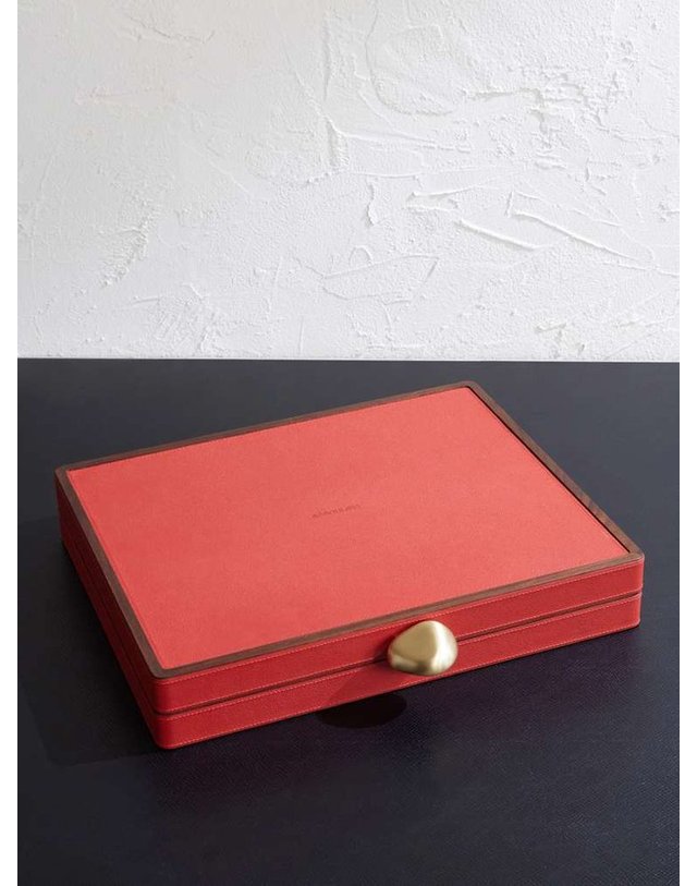 애술린 [해외직구] 애술린 페블 레더 브라스 & 우드 BACKGAMMON 셋 882664011352 B0082335925 착용컷