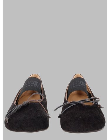 [해외직구] 26 F/W MM6 메종 마르지엘라 플랫슈즈 S66WZ0040_P7868T2154 B0042309078