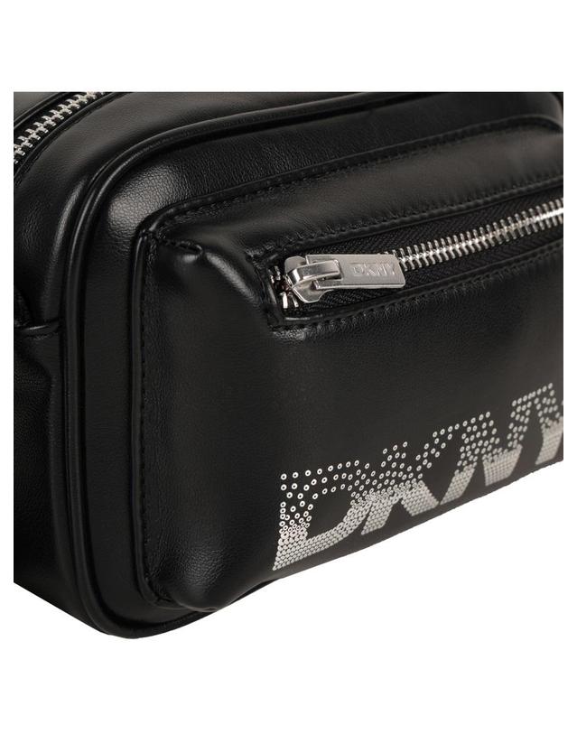 디케이앤와이 [해외직구] 25 F/W DKNY 핸드 백 WITH 로고 (KIDS 상품) D62474K_09B B0041775197 착용컷