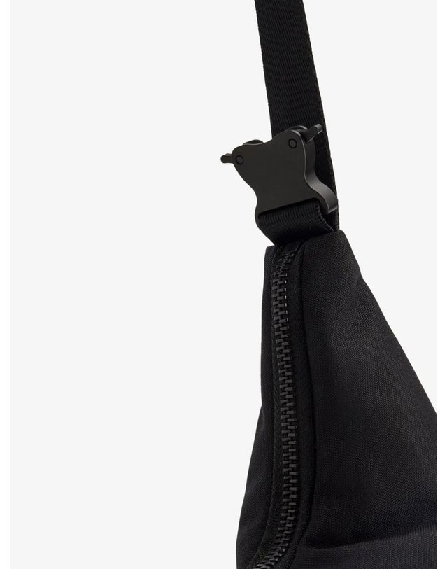 와이쓰리 [해외직구] Y3 와이쓰리 Y-3 CRESCEN 백 코듀라 핸드백 KS8105BLACK B0652068097 착용컷