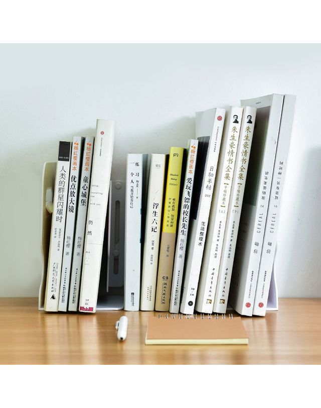 오너클랜 책꽂이 책상 정리 자바라 길이조절 서류 정리대[WE5F01D] 착용컷