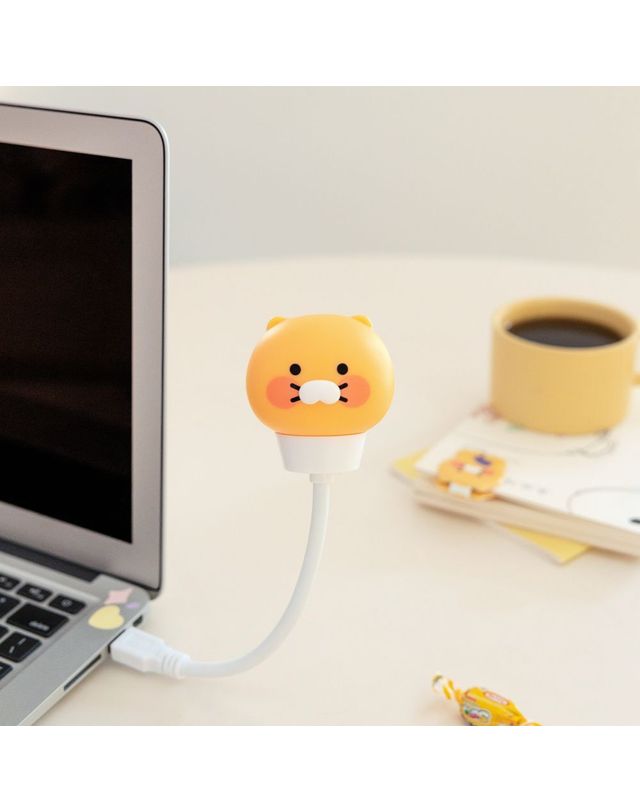 오너클랜 춘식이 USB 램프 학용품 문구[WEBAA0F] 착용컷