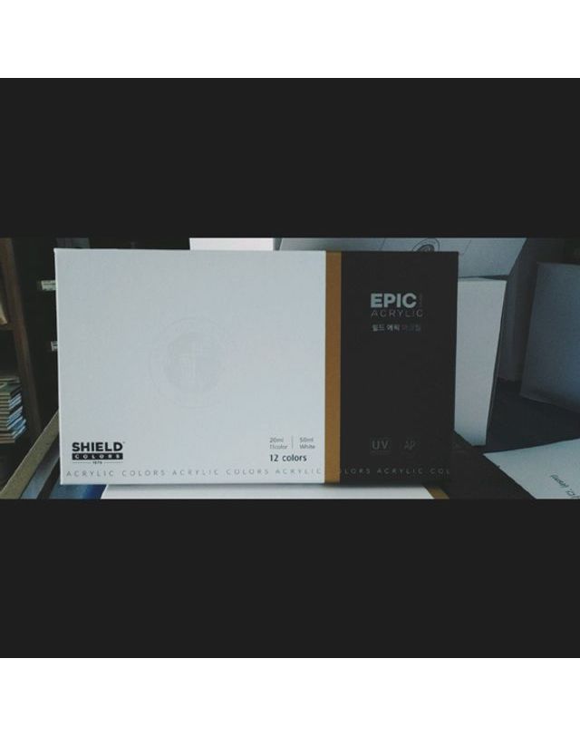 오너클랜 쉴드 전문가용 에픽 아크릴물감 20ml 12색[WFFMLL8] 착용컷