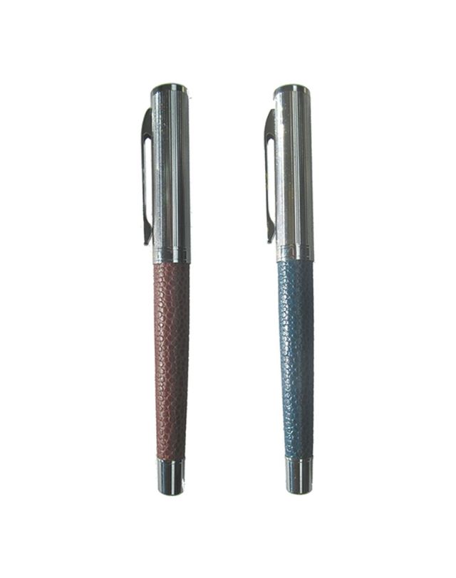 오너클랜 OHTO 오토 기자 만년필 FF-18L[WFFMLUL] 착용컷